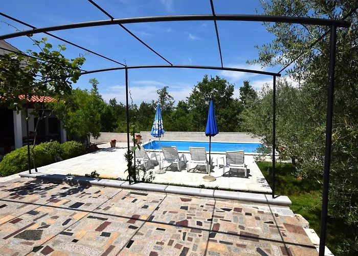 شقة Lovely With Pool In *