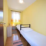 Lovely With Pool In Appartement