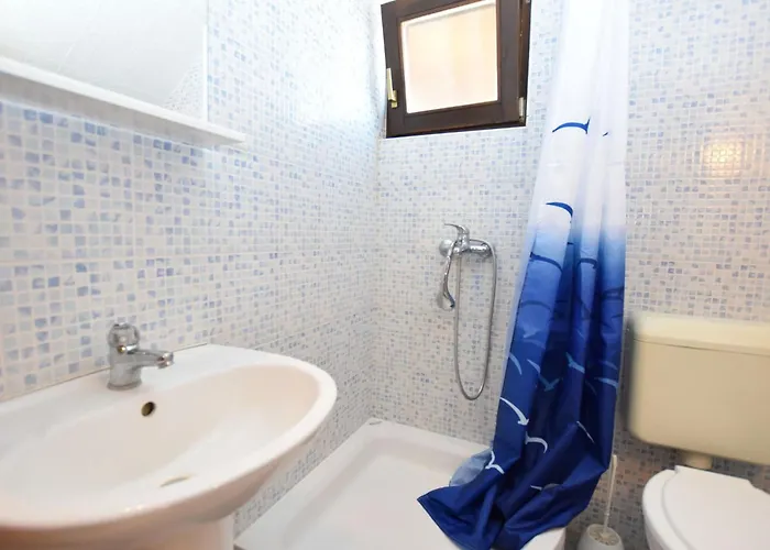 Lovely With Pool In Apartman *