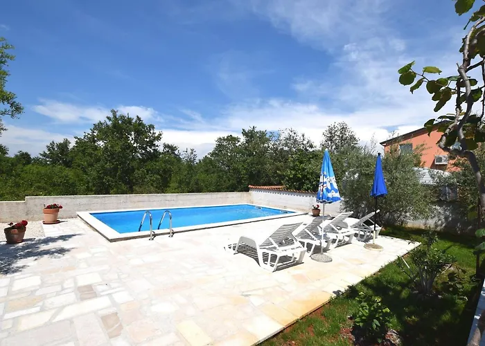 Lejlighed Lovely With Pool In Poreč